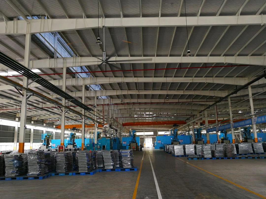 大型倉(cāng)庫(kù)工業(yè)大風(fēng)扇應(yīng)…/ 大型倉(cāng)庫(kù)工業(yè)大風(fēng)扇應(yīng)…